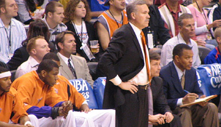 Mike D'Antoni, entrenador de Phoenix Mike D'Antoni, entrenador de Phoenix