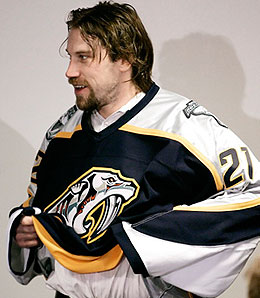 Nashville Predators centre Peter Forsberg is injured again.