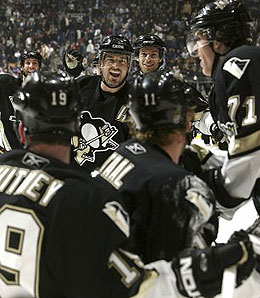 Mark Recchi joins his fifth NHL team.