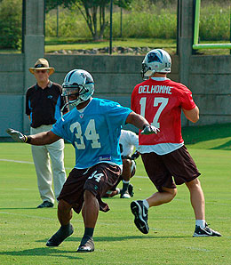 Will the Panthers finally let DeAngelo Williams carry the load?